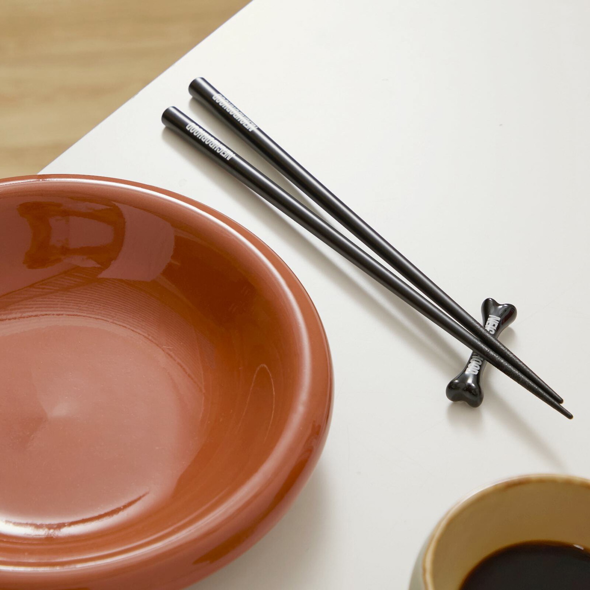 小物 NEIGHBORHOOD CHOPSTICKS & CHOPSTICK REST Neighborhood Men's Chopsticks & Chopstick Rest Set in Black