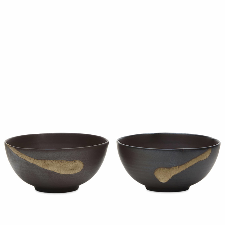 Photo: ferm LIVING Koyo Bowls 11.5 - Set of 2 in Dark Brown/Buff 