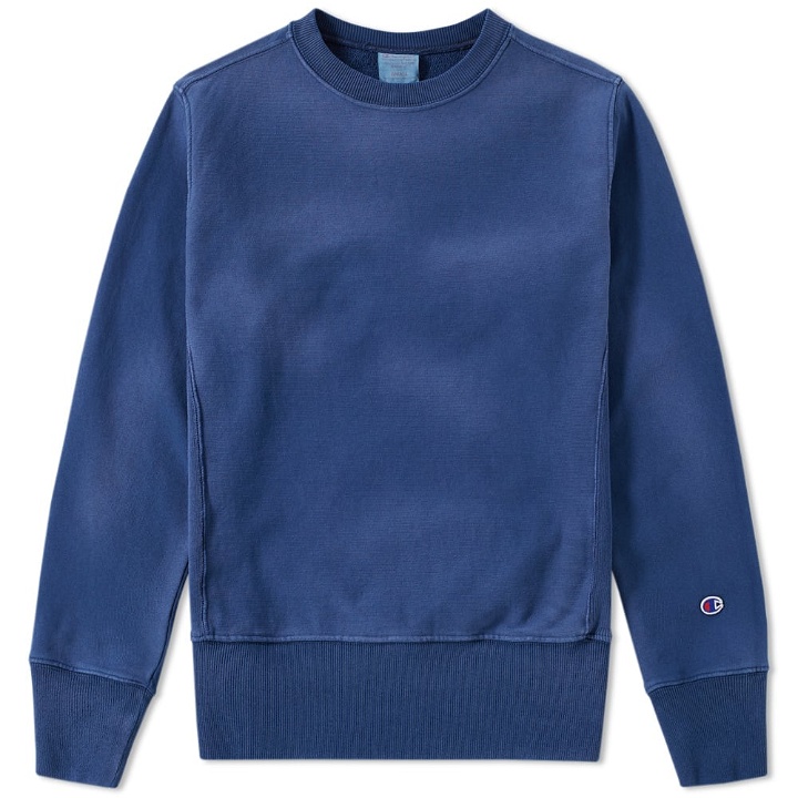 Photo: Champion Reverse Weave Enzyme Washed Crew Sweat