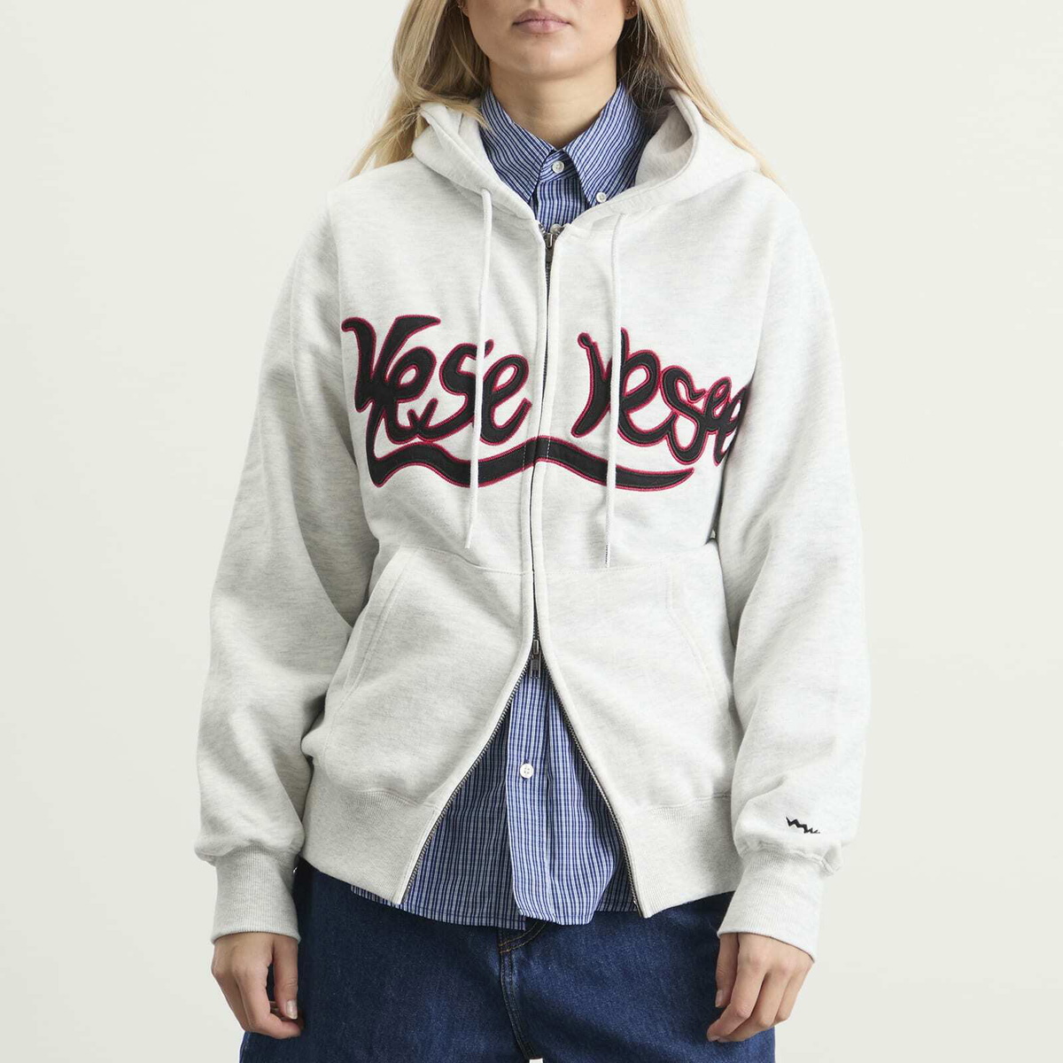 YESEYESEE Women's Y.E.S Snail Logo Zip-up Hoodie in Light Grey