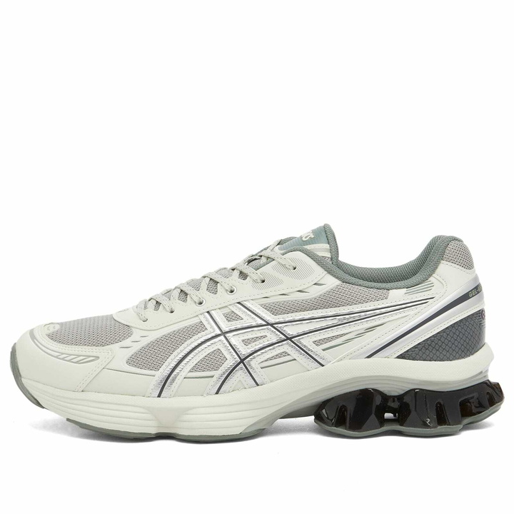 Photo: Asics Gel-Kinetic Fluent in Seal Grey/Pure Silver