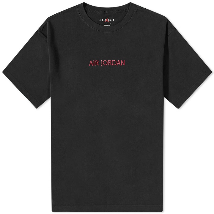 Photo: Air Jordan Men's Wordmark Fleece T-Shirt in Black/Gym Red