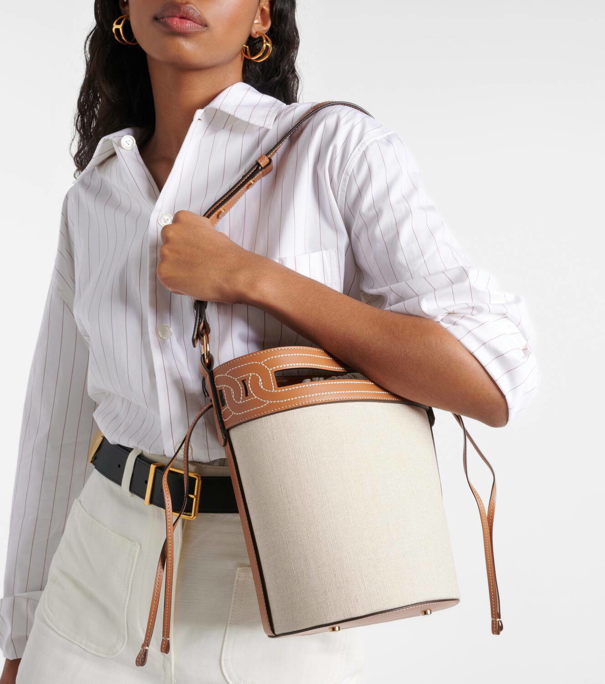 ショルダーバッグ・ポシェット Tod'S Tod S Small Bucket Bag In Smooth Leather Woman OFF WHITE Tod's Micro Bag in Leather