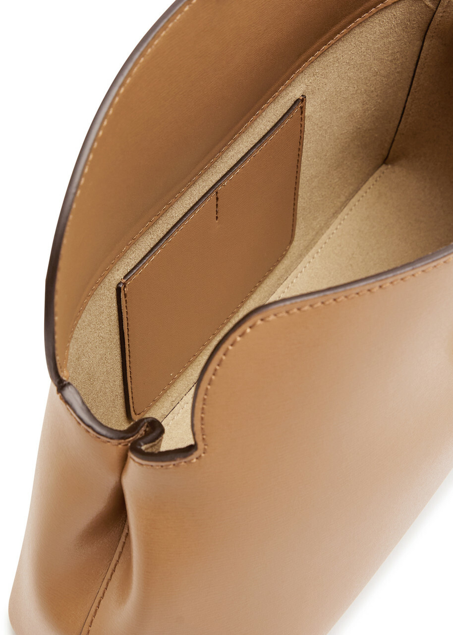 Toteme T-lock Leather Clutch - Camel - One Size