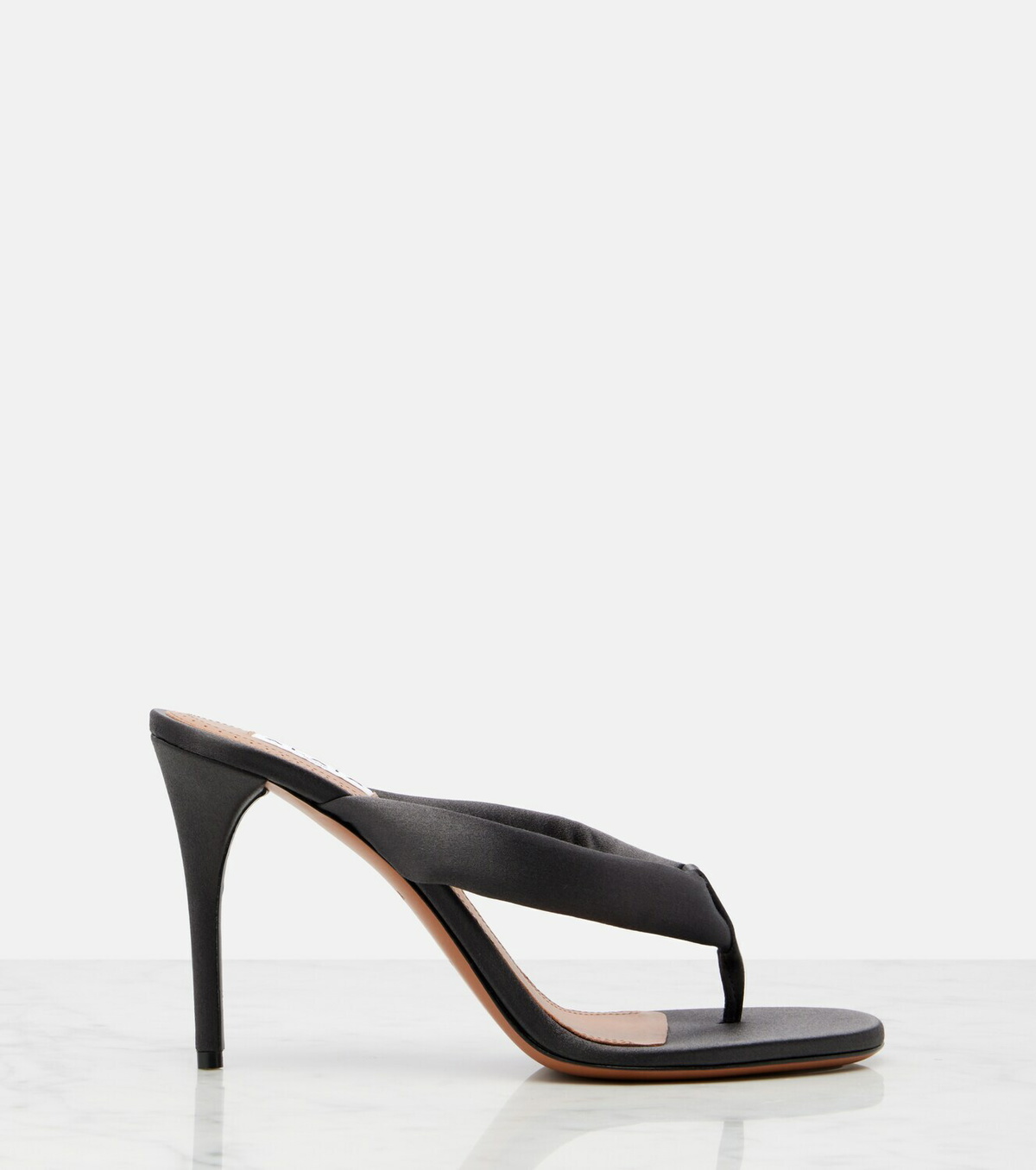 Alaïa Padded thong sandals