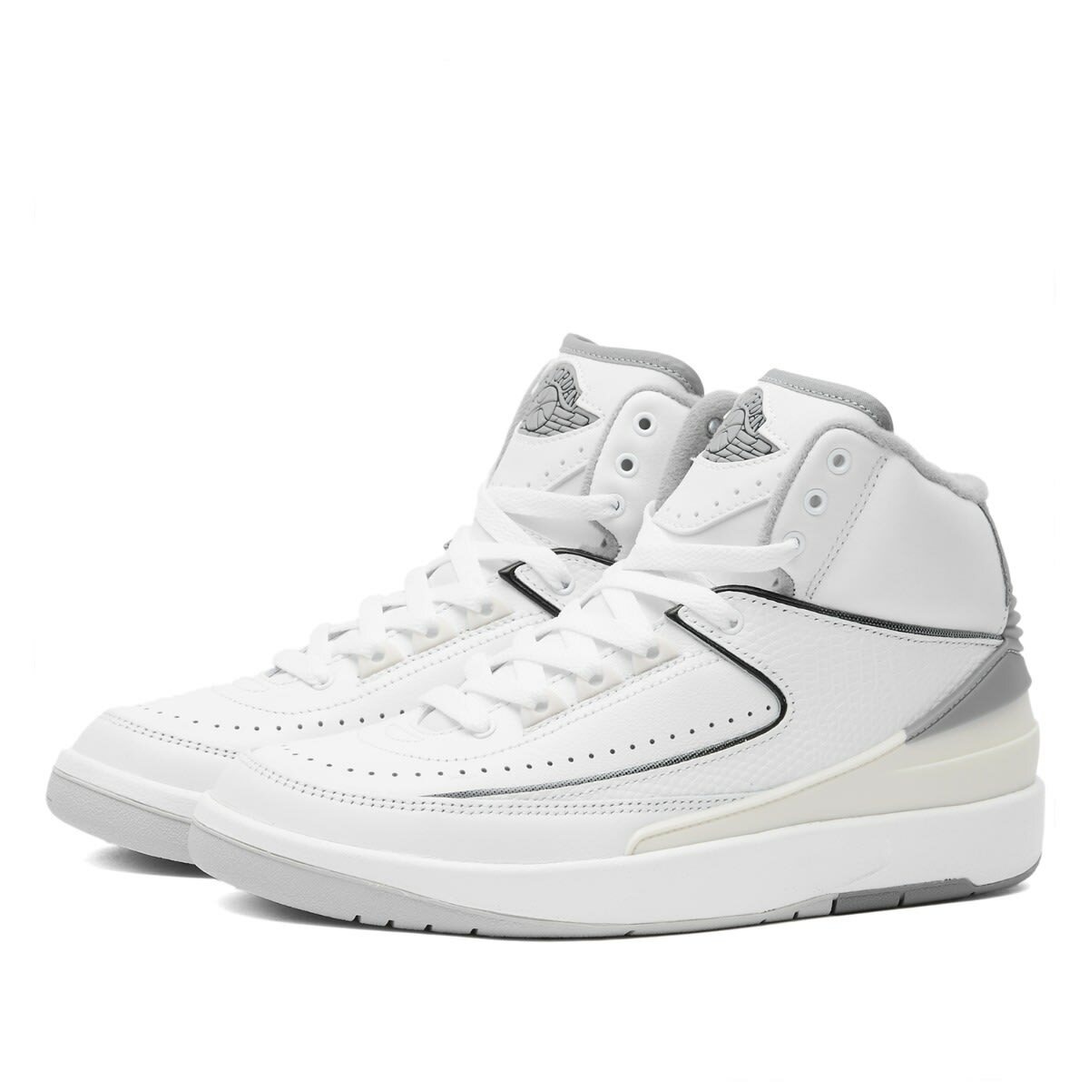 Air Jordan 2 Retro GS Sneakers in White/Cement Grey Nike Jordan Brand