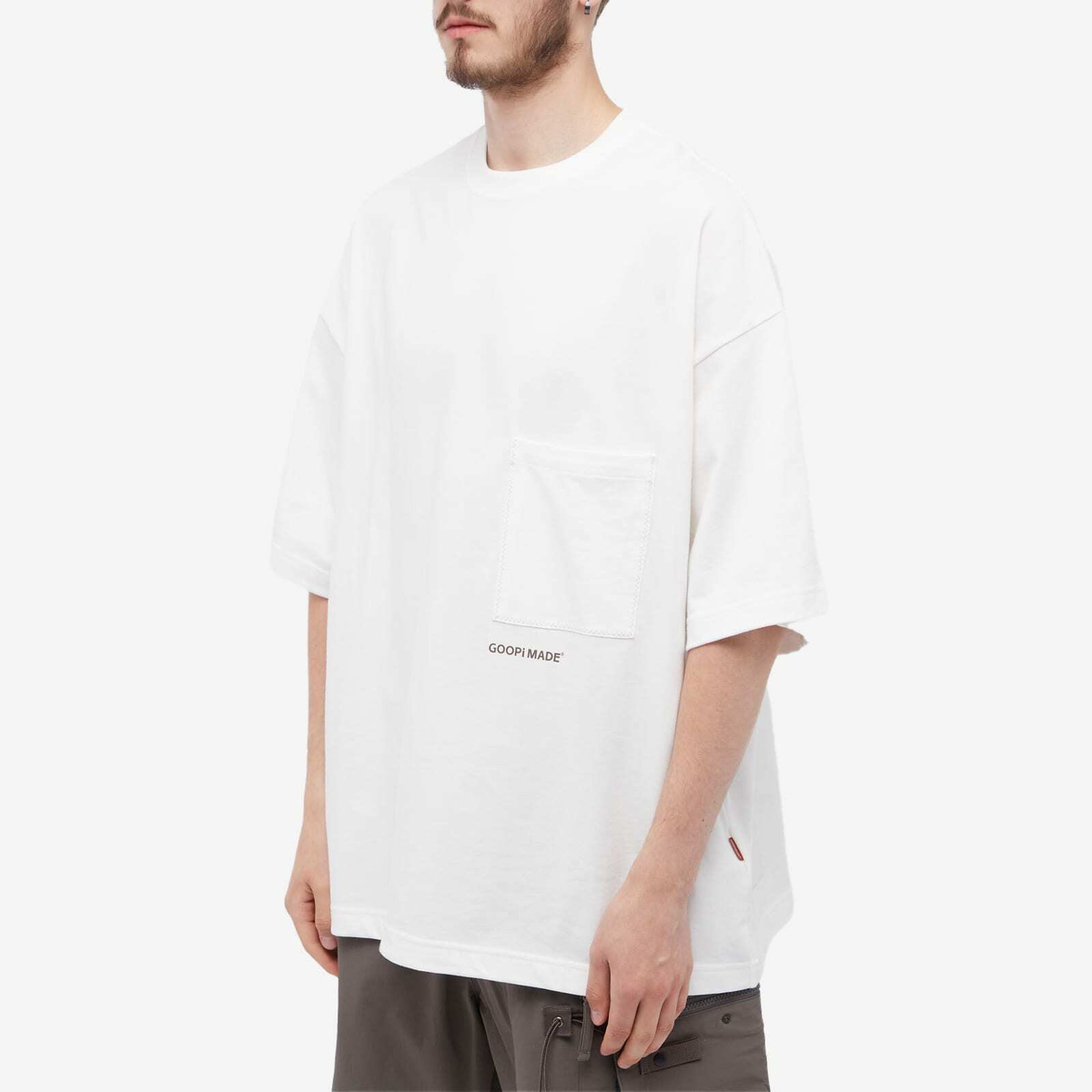 GOOPiMADE Men's x master-piece MGear-T3 Logo Pocket T-Shirt in Ivory