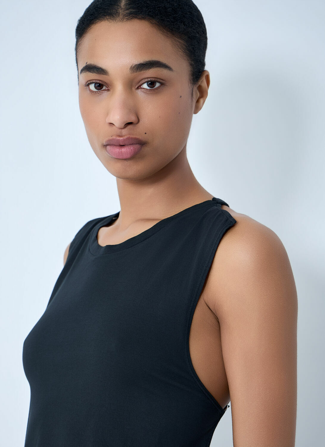 RIER Sleeveless Cotton Tank Top