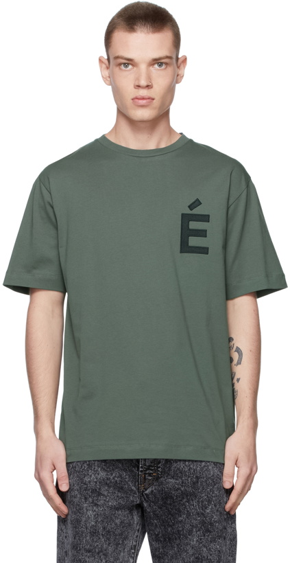 Photo: Études Green Wonder Patch T-Shirt