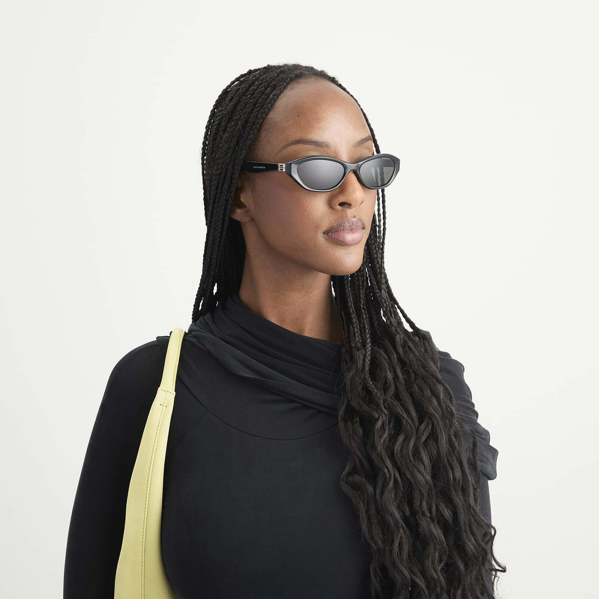 Gentle Monster Lama Sunglasses in Black 
