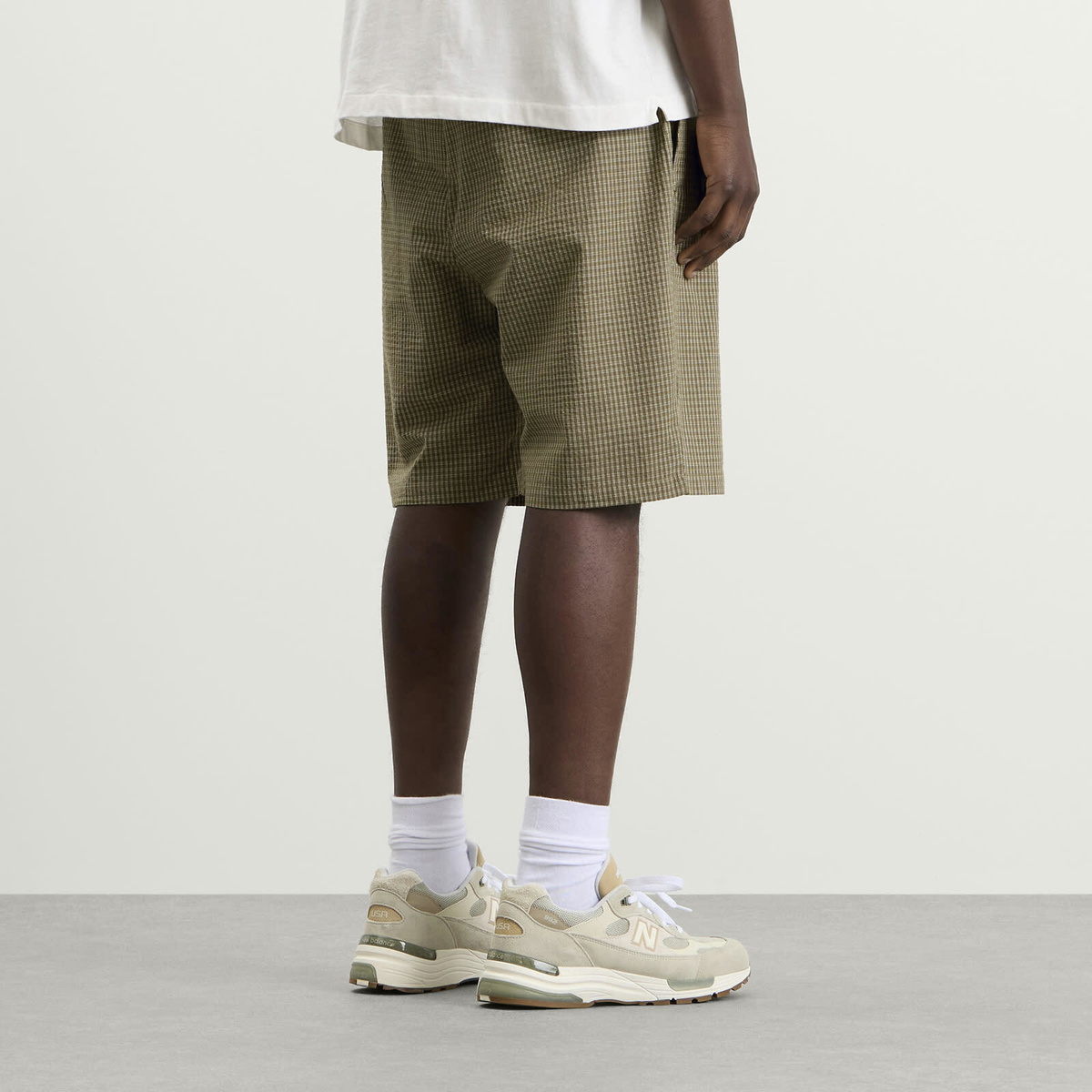 Bound Men's Gingham Shorts in Olive