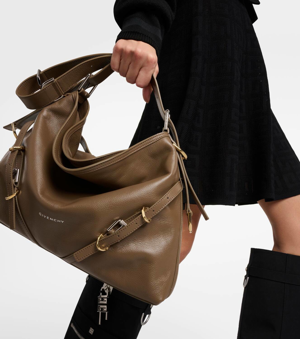 トートバッグ GIVENCHY Sand Leather Medium Voyou Shoulder Bag Givenchy Voyou Medium Shoulder Bag in Tumbled Leather