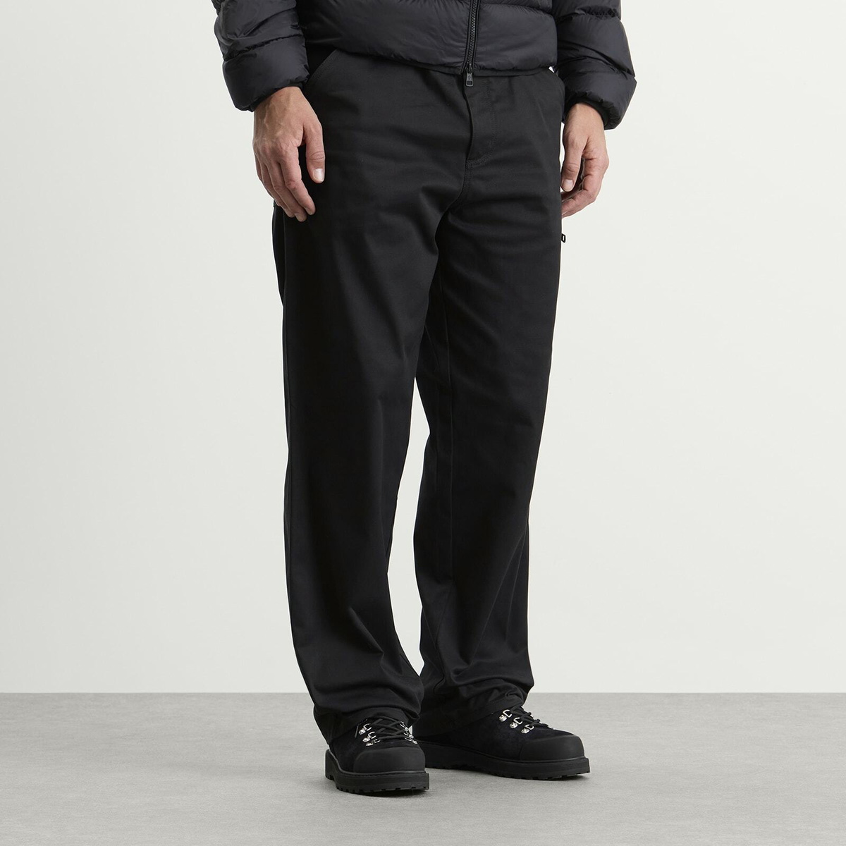 Moncler Men's Gabardine Cotton Trousers in Black