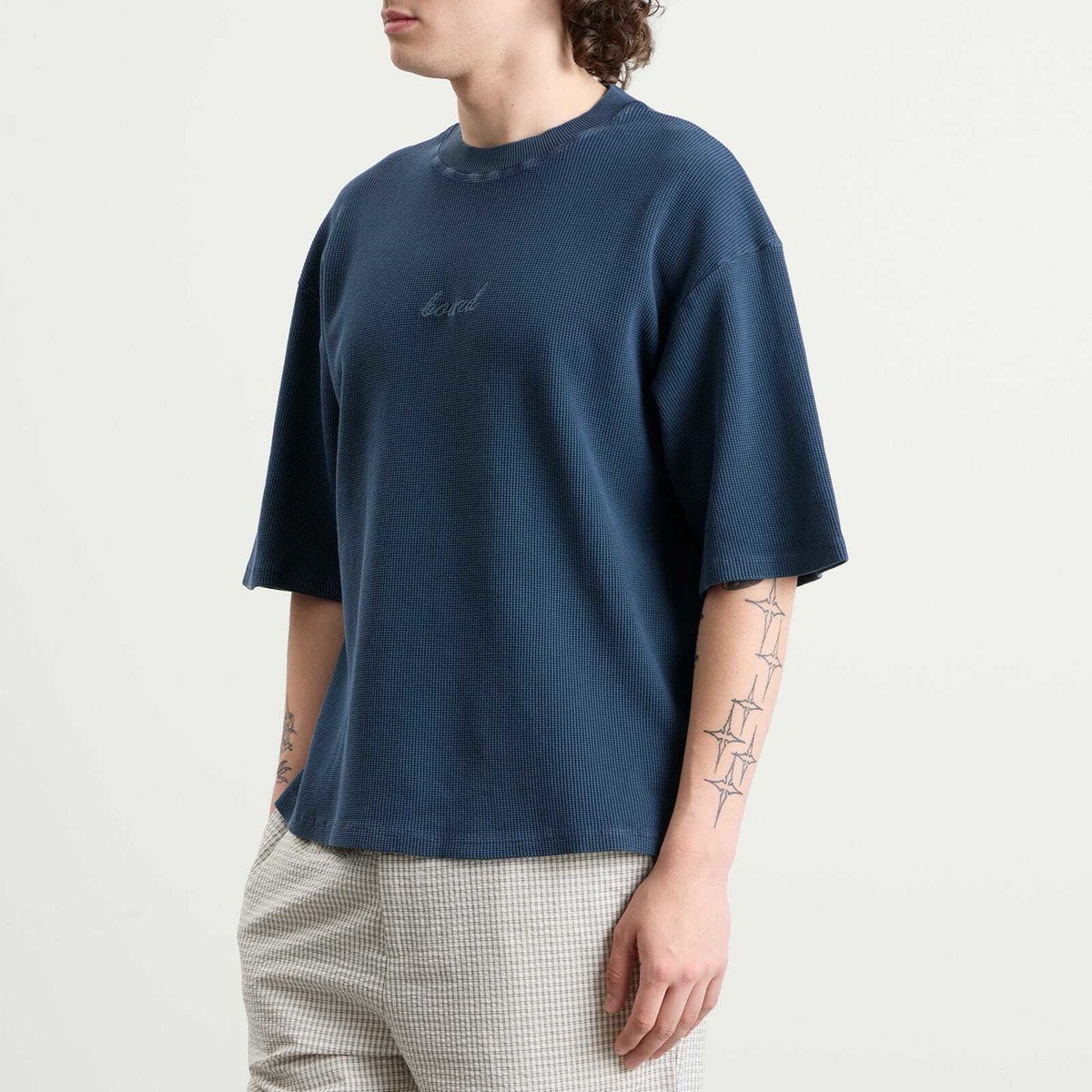 Bound Men's Acid Wash Organic Waffle T-Shirt in Navy