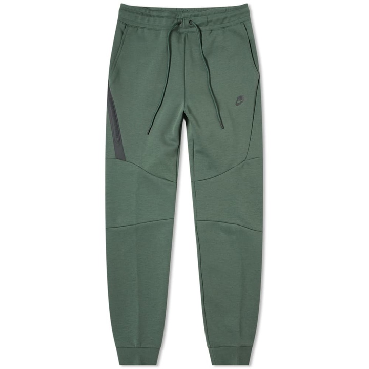 Photo: Nike Tech Fleece Sweat Pant