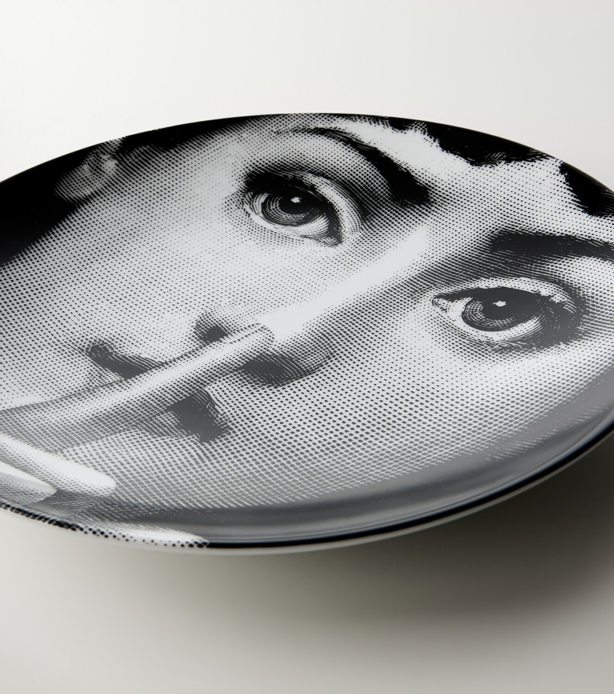 Fornasetti Tema e Variazioni n.334 porcelain wall plate