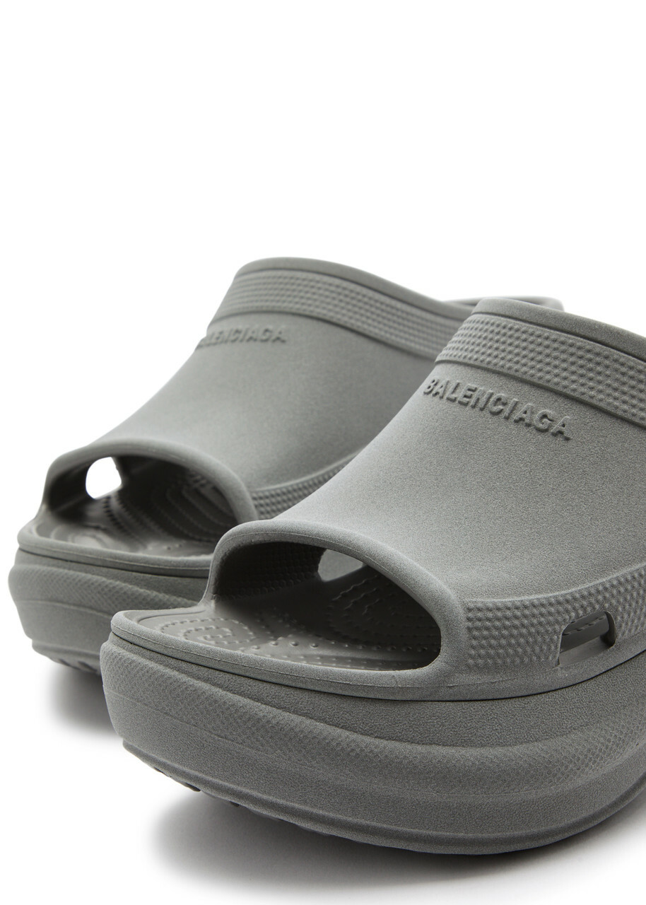 Balenciaga Pool 65 Reflective Rubber Sliders Grey Balenciaga Balenciaga Pool 65 Reflective Rubber Sliders Grey Balenciaga