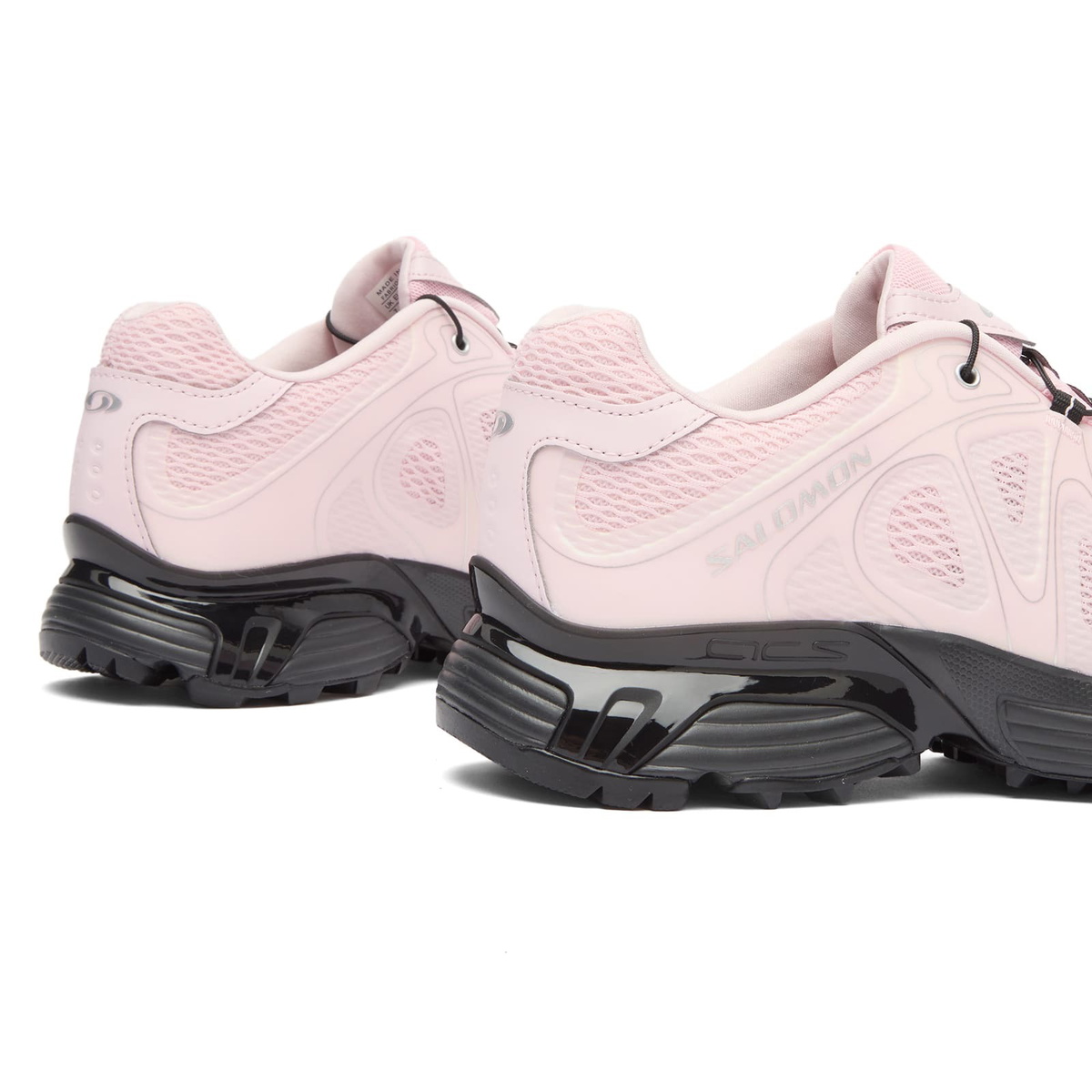 Salomon Women's XT-WHISPER VOID Sneaker in Icy Pink/Black/Ftw Silver