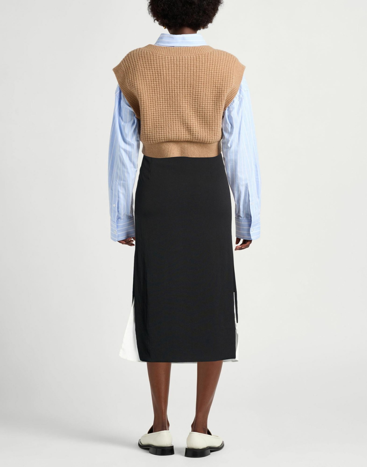 The Garment Womens Midi skirt in Black