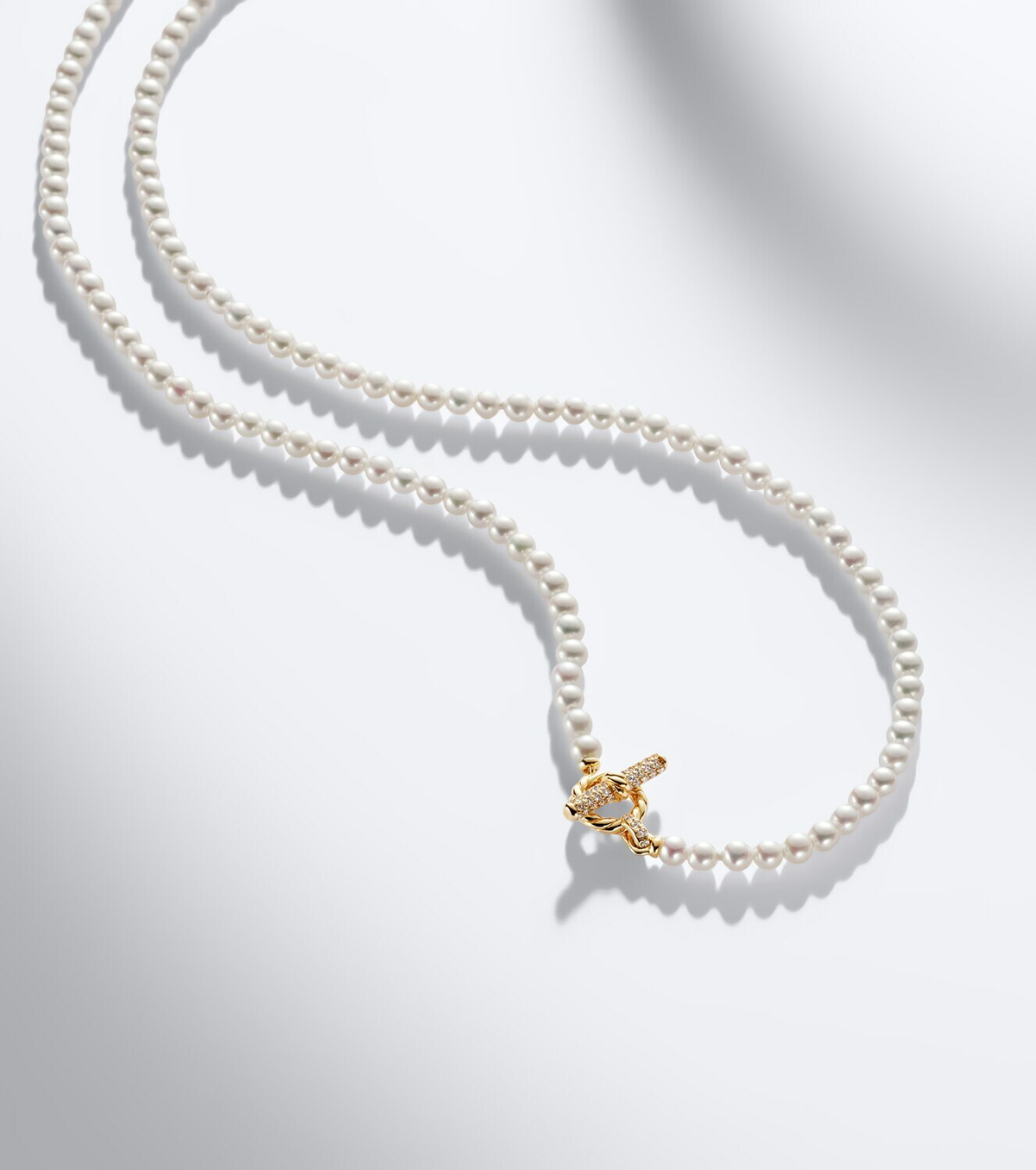 David Yurman Pearl Classics Petite 18kt gold necklace with freshwater pearls and diamonds