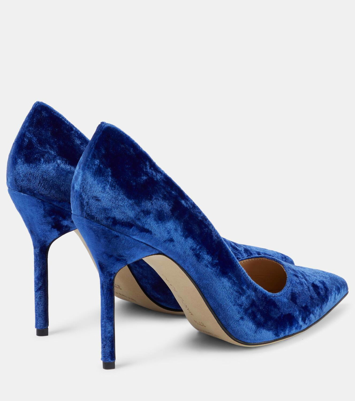 Manolo Blahnik BB 105 velvet pumps