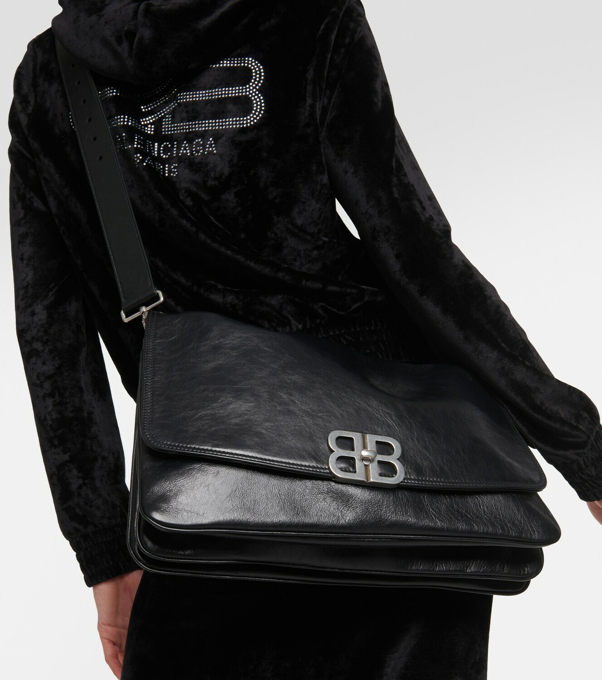 トートバッグ BALENCIAGA Black Leather Bb Soft Handbag Medium-7484882AAI41000_F.jpg?v=10