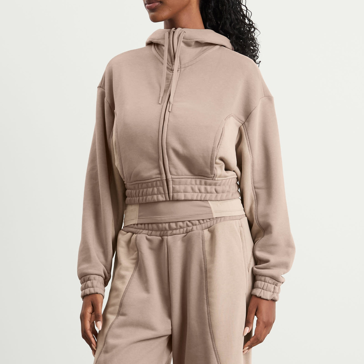 ON Women's x FKA Twigs Club Cropped Hoodie in Cinder/Desert