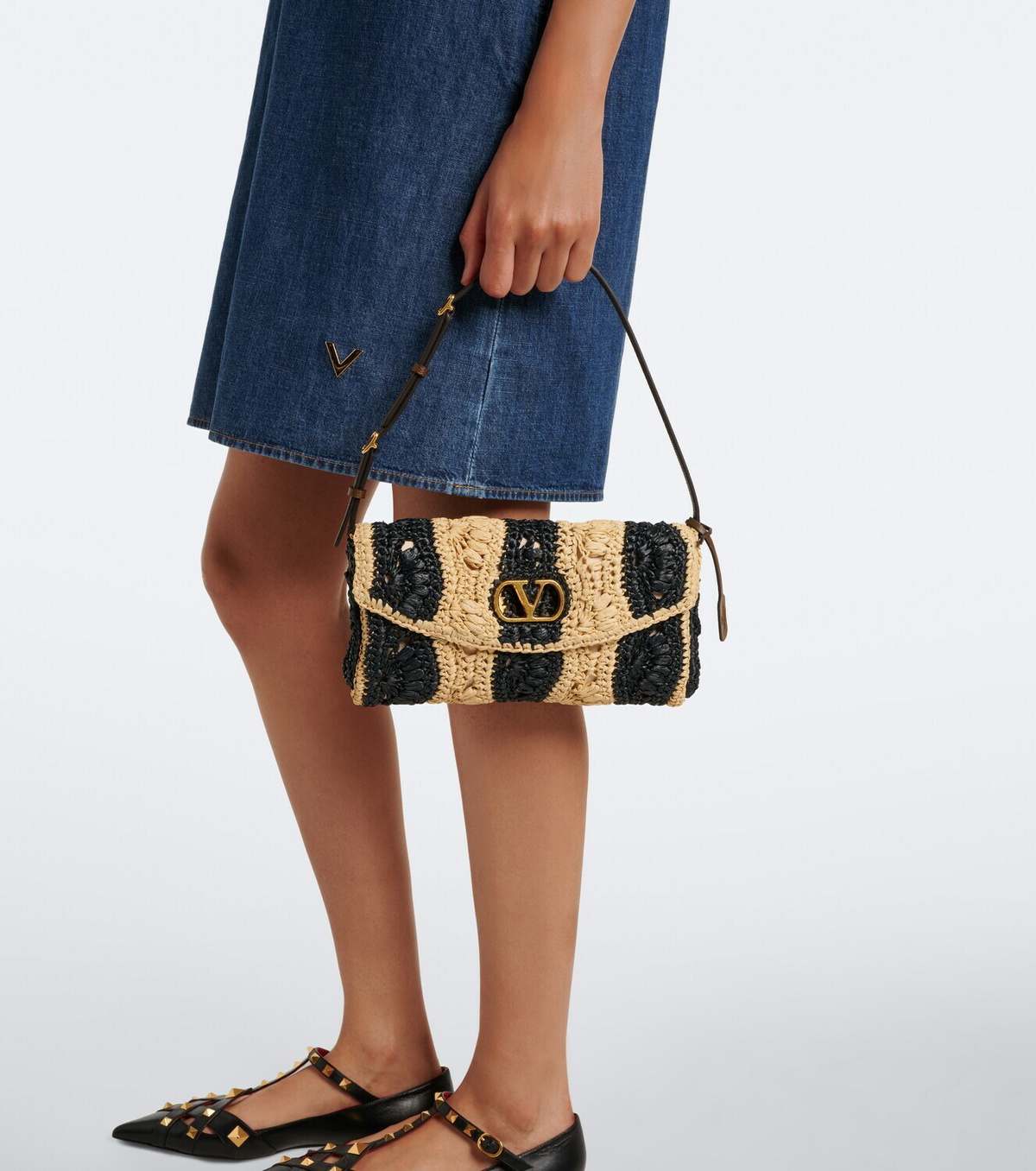 Valentino Garavani DeVain Small raffia-effect shoulder bag