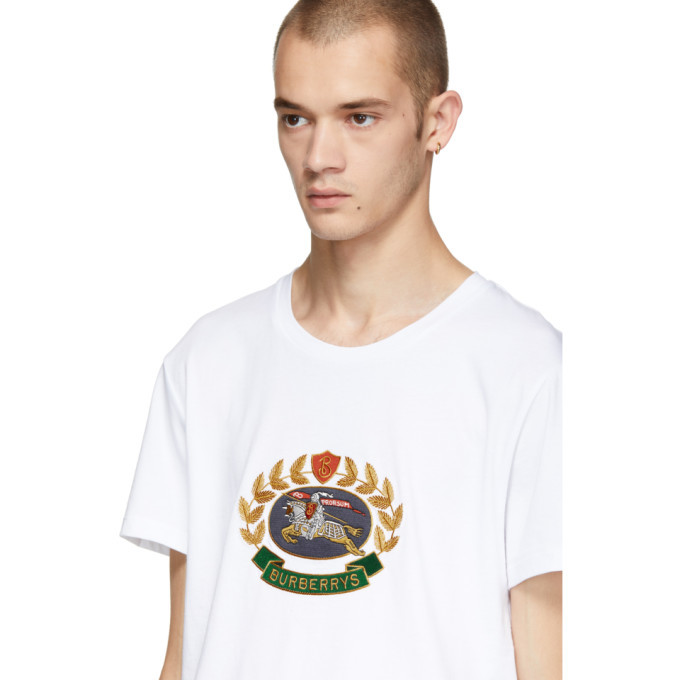 Burberry gully hotsell t shirt