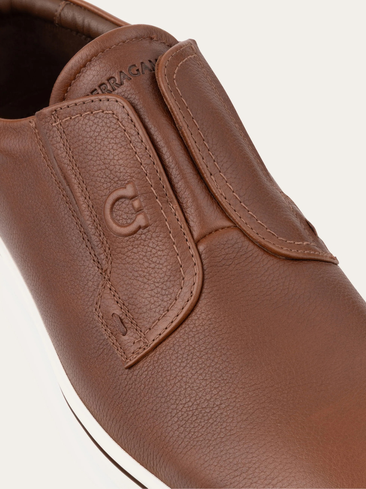 Ferragamo Mens Derby slip-on in Brown