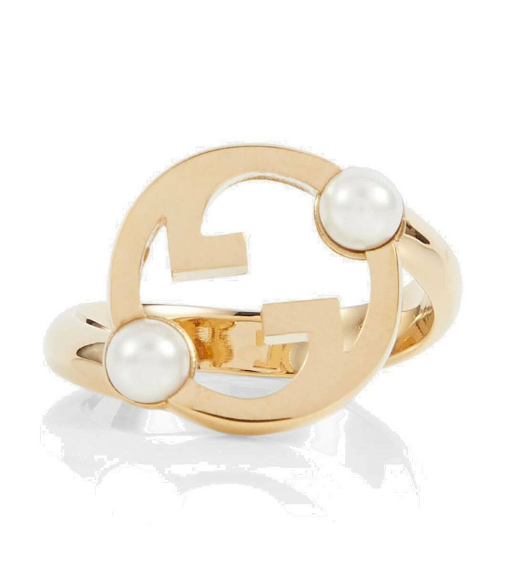 Photo: Gucci Blondie Interlocking G faux pearl ring