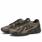 New Balance 1906 Sneaker in Thunder Brown/Black