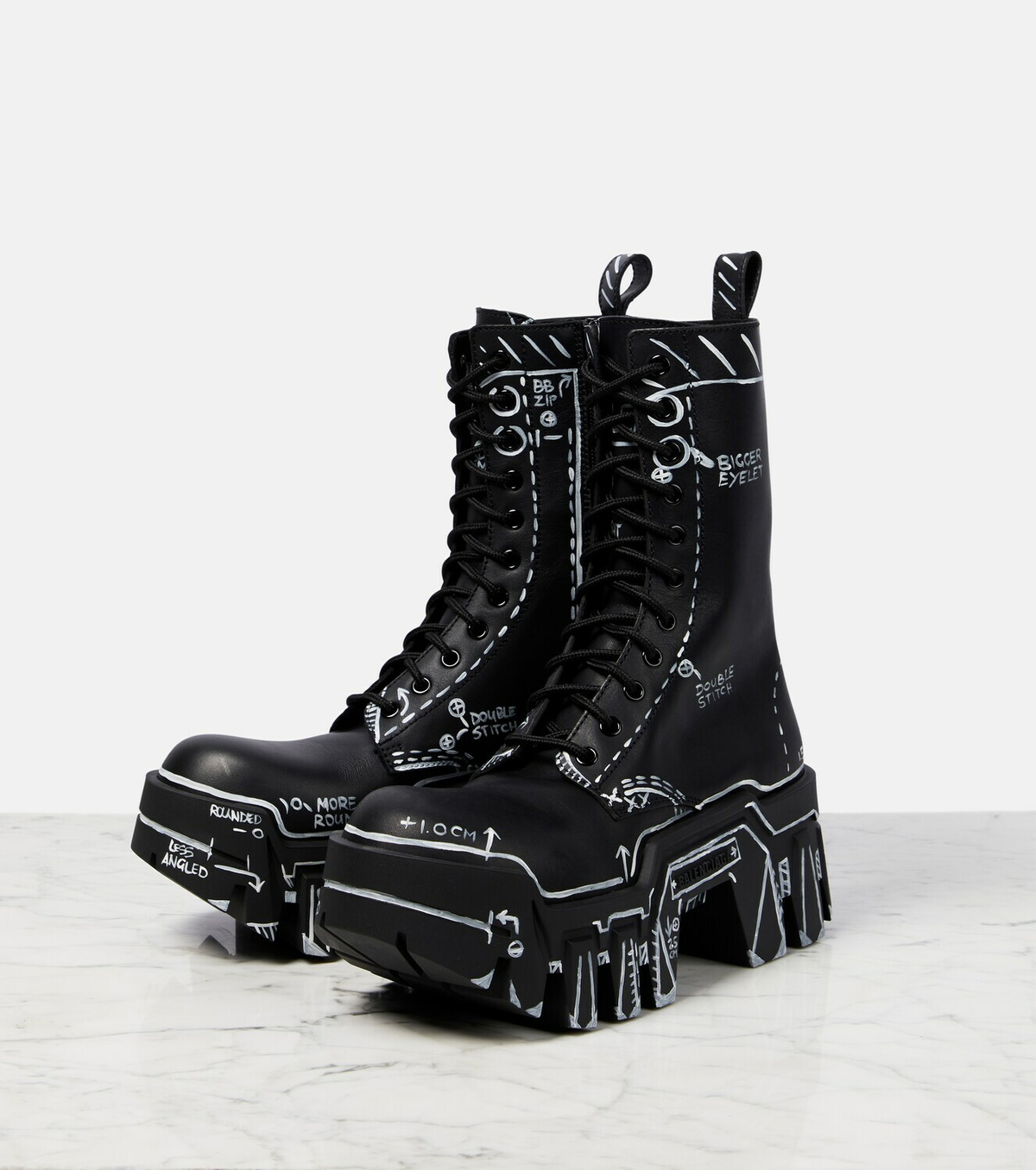 【関税込み】BALENCIAGA Ankle boots Bulldozer leather ankle boots in black - Balenciaga | Mytheresa