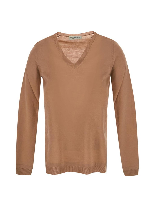 Photo: Goes Botanical V Neck Sweater