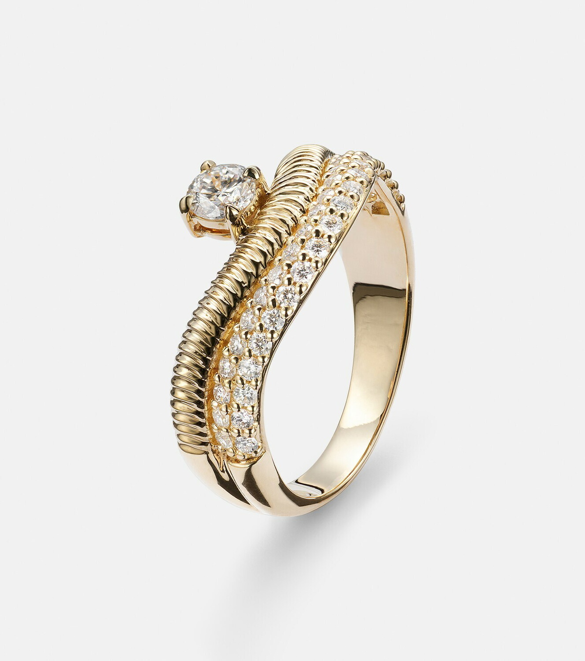 Stone and Strand Anjelica 14kt gold ring with diamonds
