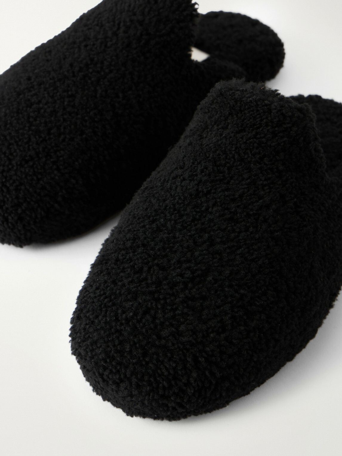 TEKLA - Shearling Slippers - Black