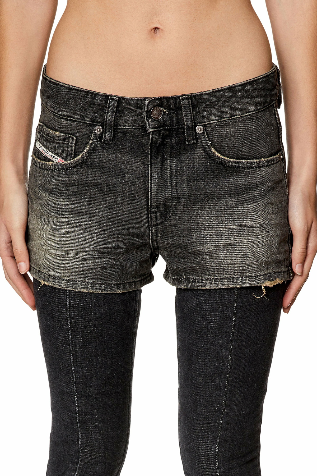 ショートパンツ DIESEL Women Shorts  Burmudas 0DRAK A17569 9XX BLACK Diesel Denim shorts - Shorts Womens in Black Diesel