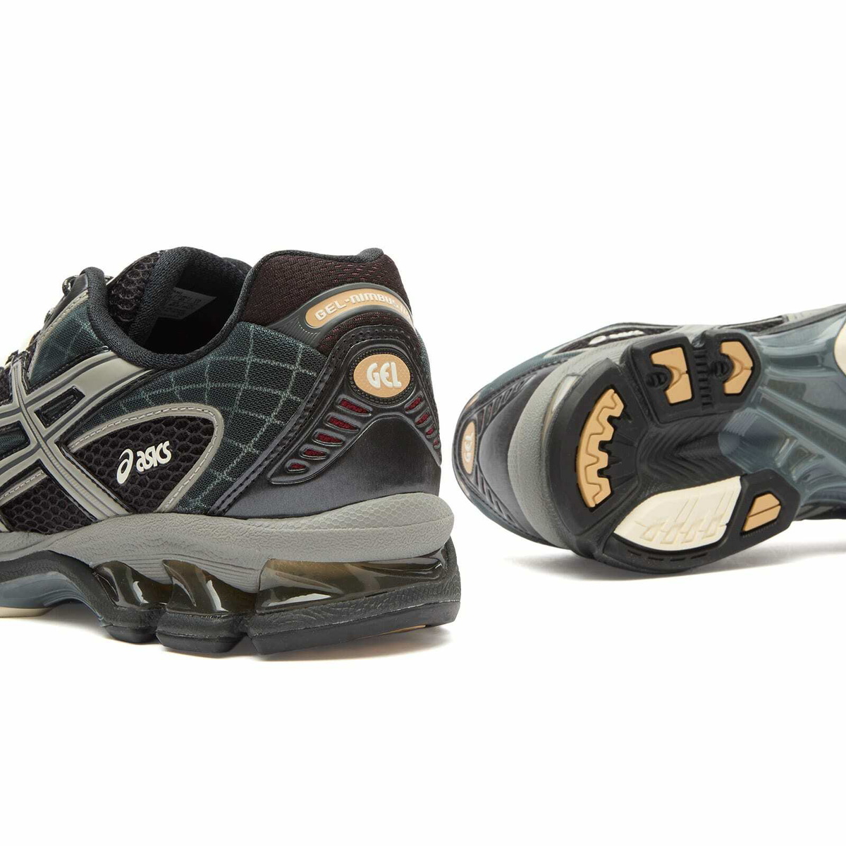 Asics Gel-Nimbus 10.1 Sneakers in Black/Clay Grey