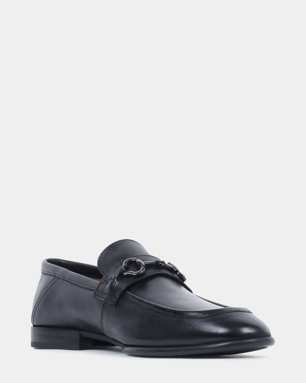Steve Madden Swazzey Loafers in Black