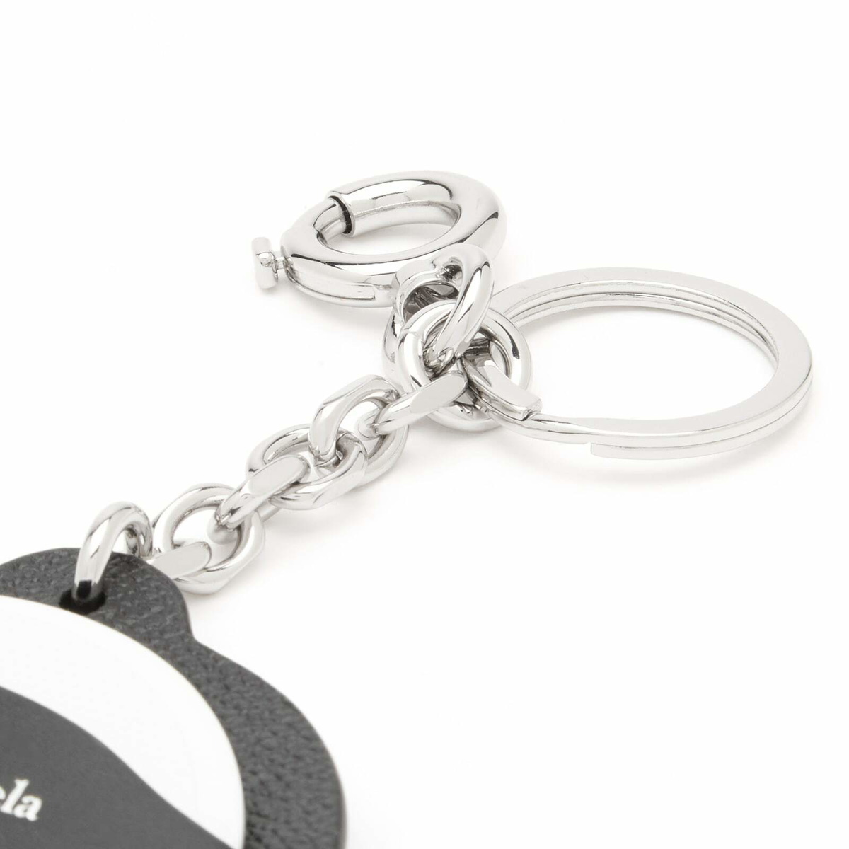 Maison Margiela Women's Circle Keyring in Black 