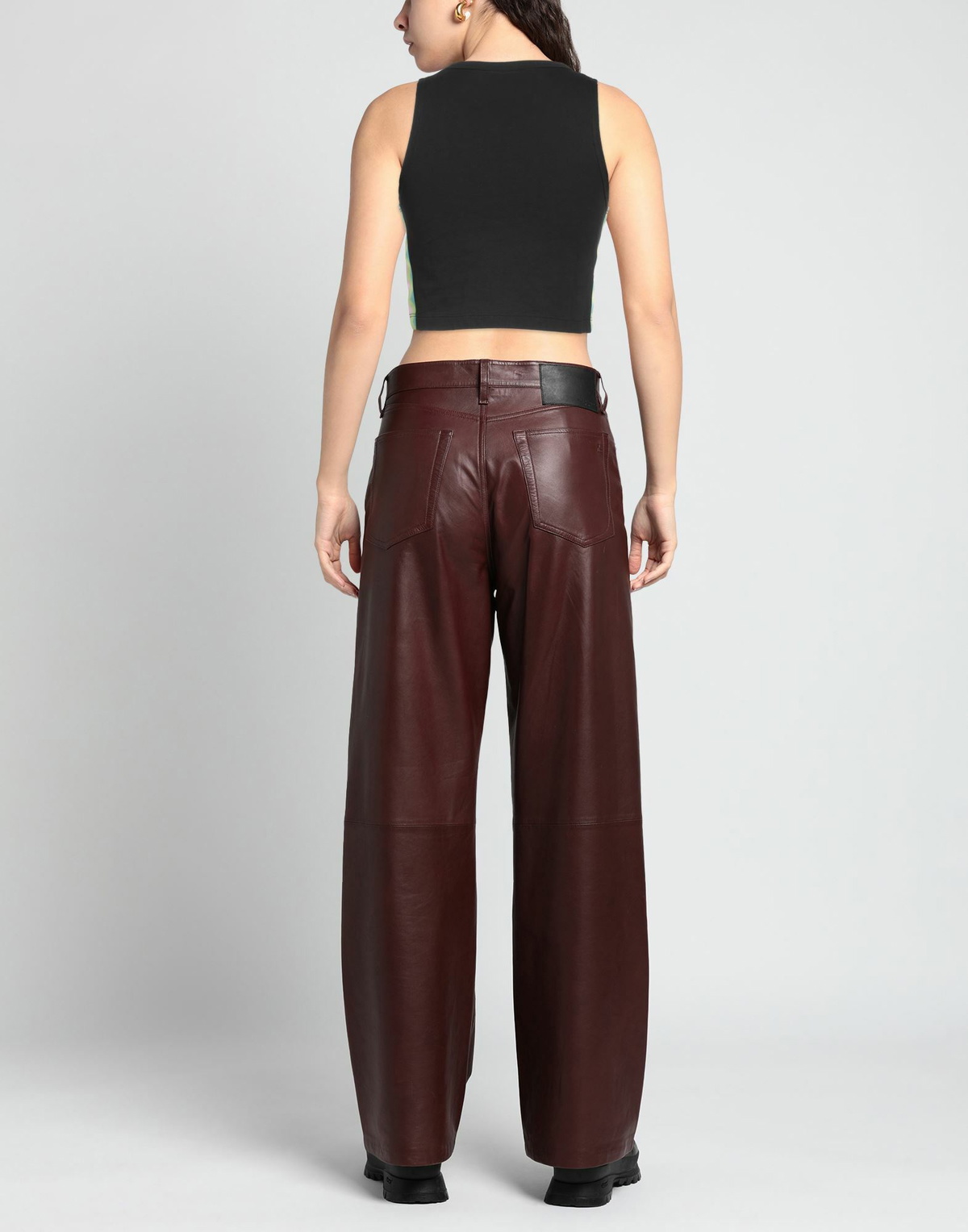 Shoe Womens Top in Black