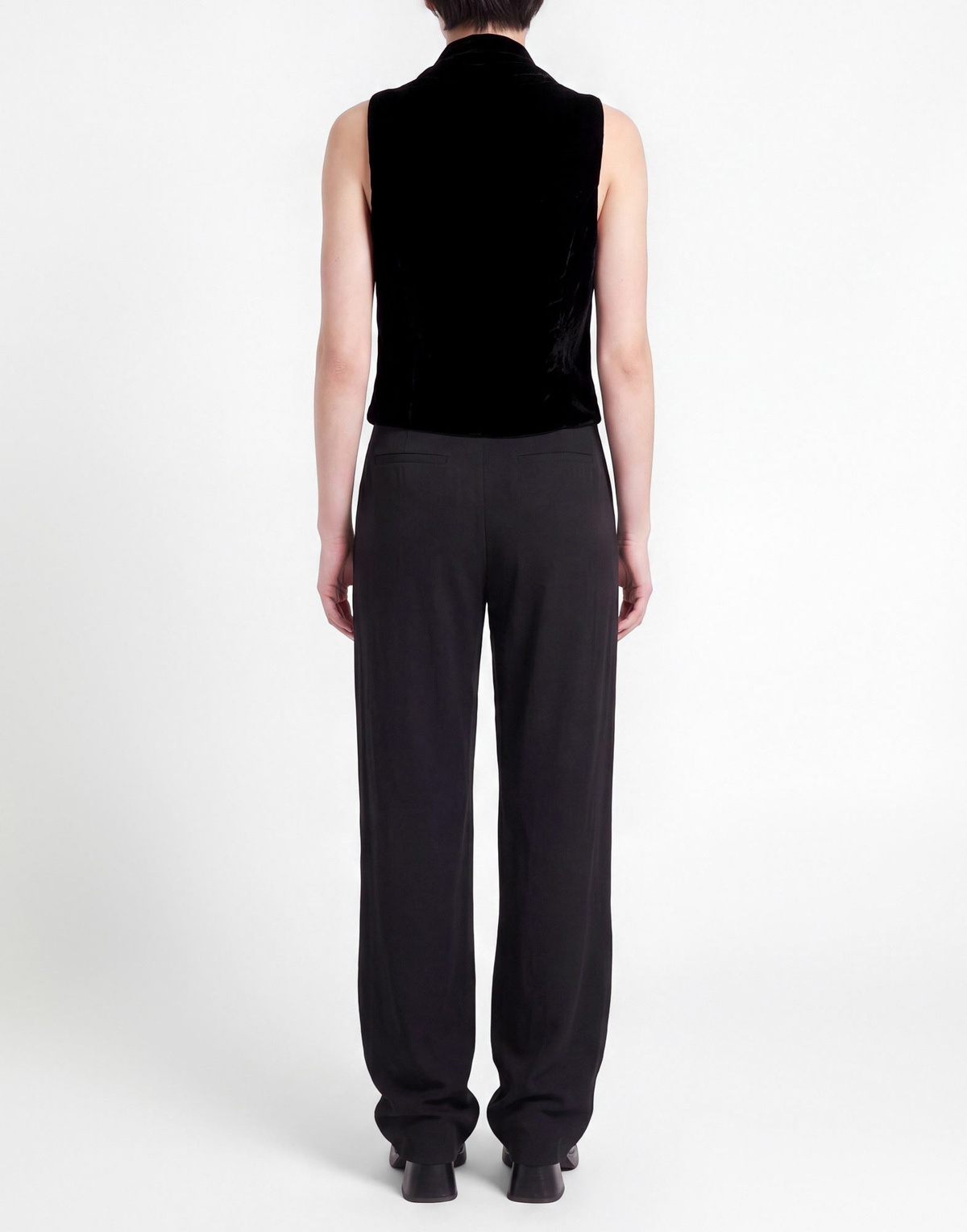 Sapio Womens Tailored Vest in Black