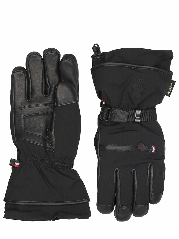 Photo: MONCLER GRENOBLE - Tech Ski Gloves