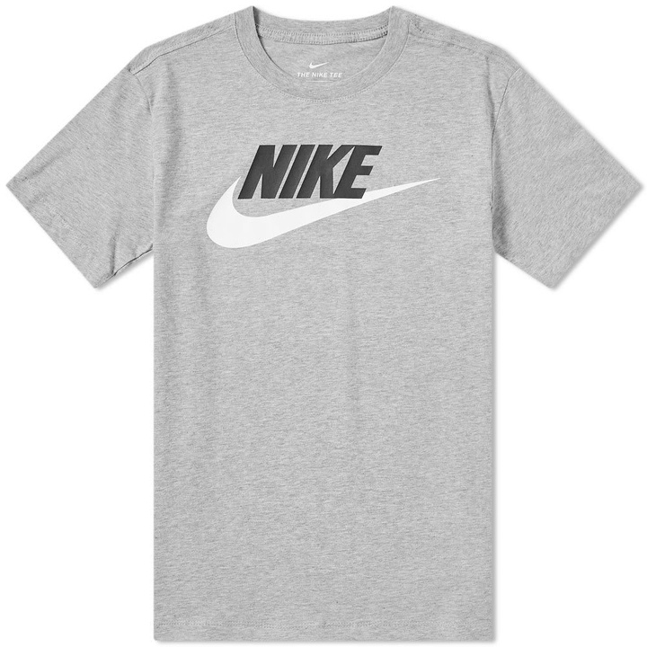 Photo: Nike Futura Logo Tee