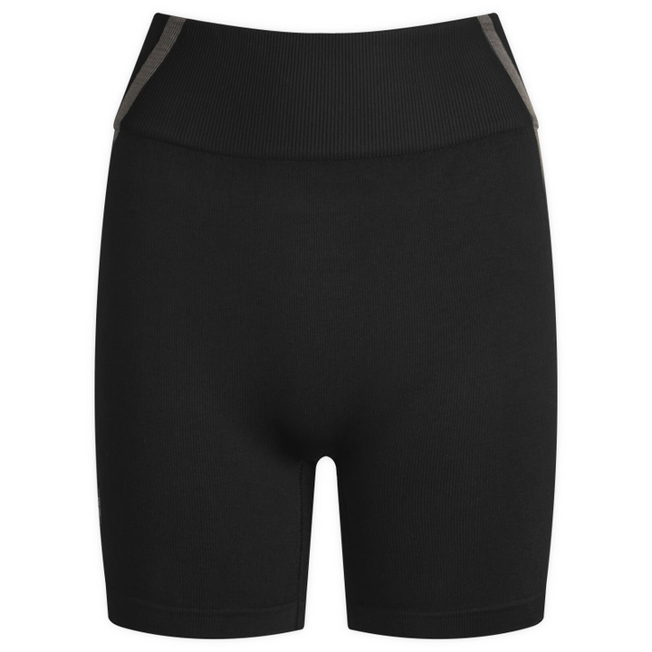 Photo: ON Women's Studio Knit Cycling Shorts in Black/Eclipse