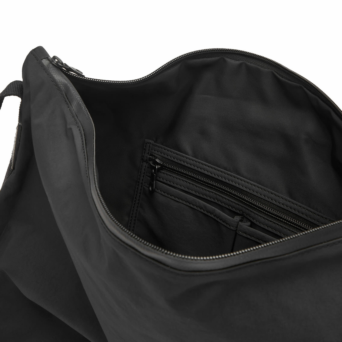 Mazi Untitled Terse Cross Body Bag in Black 