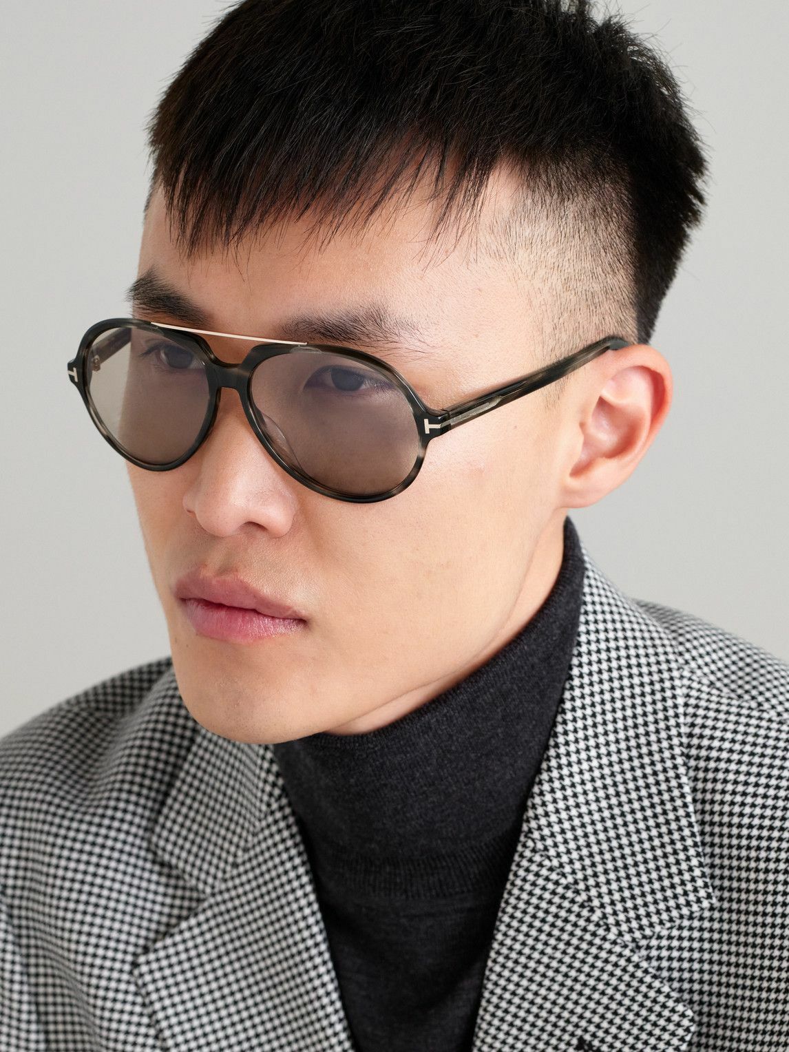 Tom Ford Black Sunglasses with Tortoiseshell Accents Tom Ford FT1182 01A 138 Sunglasses | Bassol Optic United States main image 4