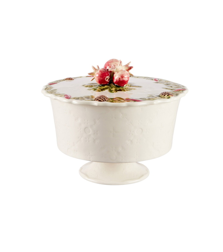 Photo: Bordallo Pinheiro Earthenware container