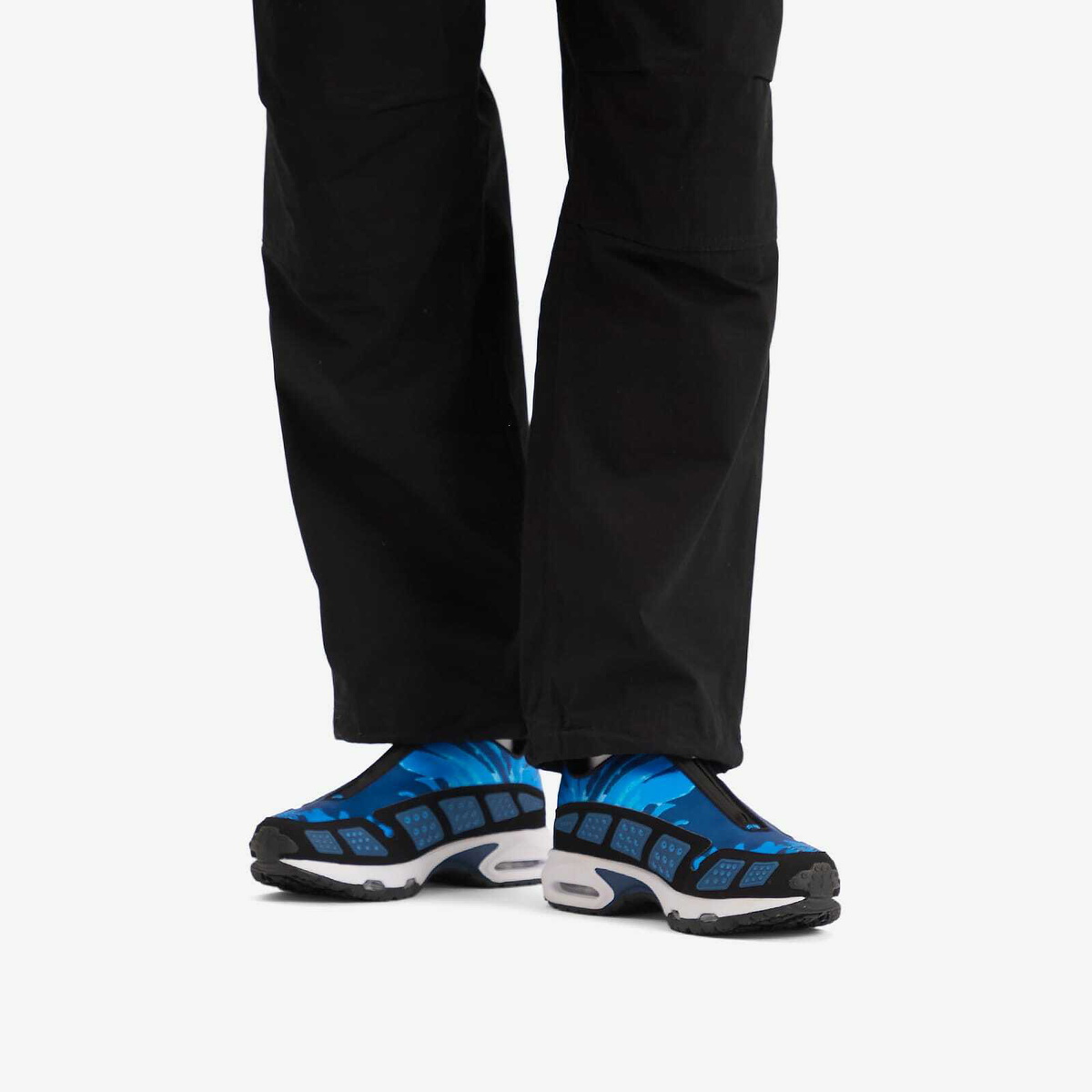 Nike W Air Max Sndr Camo W Sneaker in Blue/Black/White