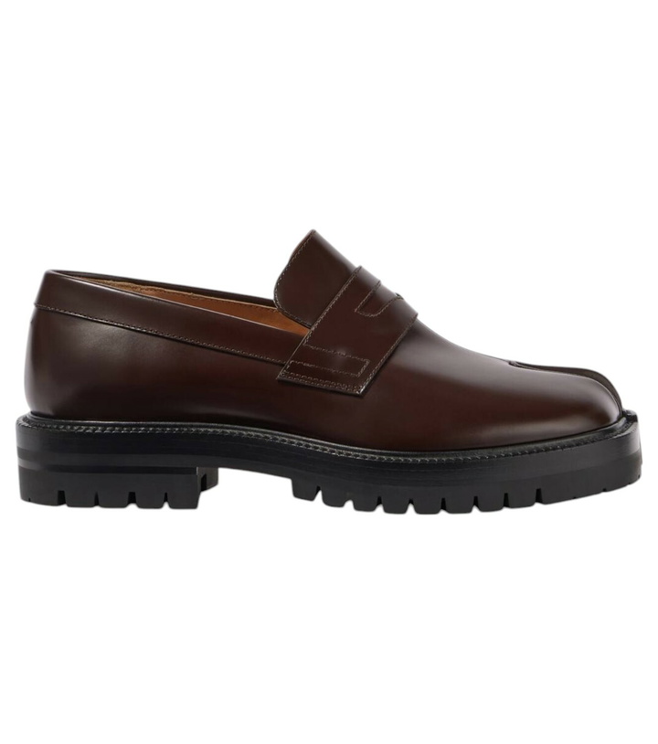 Photo: Maison Margiela Tabi Country leather loafers